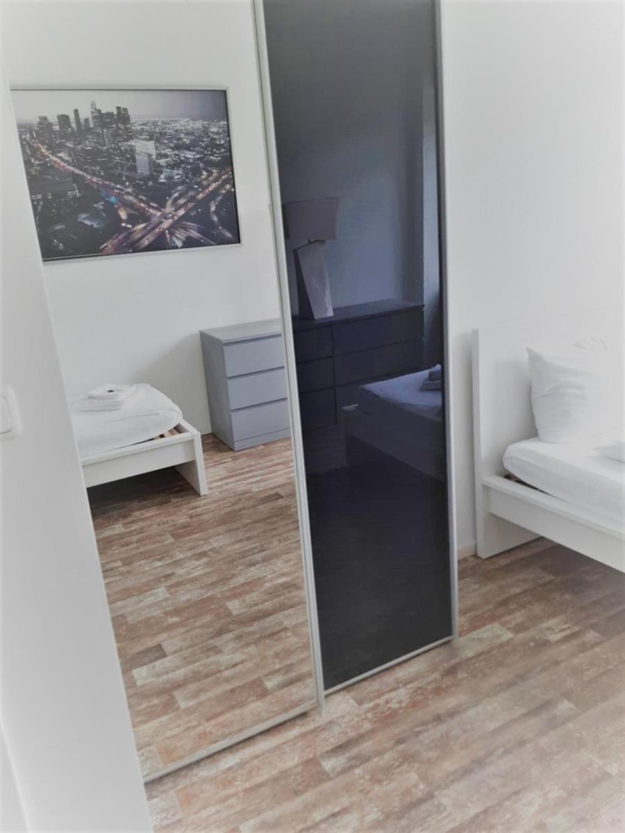 Mehrbett-Apartment 6 Citynah, Einfache Ausstattung Hamborg Eksteriør billede